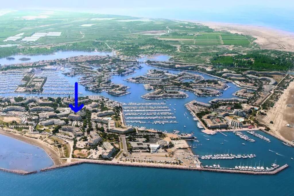 En Bord De Mer, Avec Grande Terrasse Et Climatisation Le Grau-du-Roi Luaran gambar